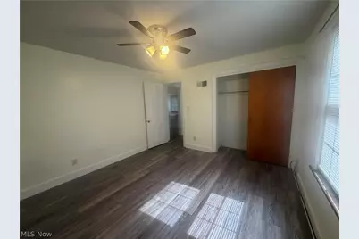 428 W Midlothian Boulevard, Youngstown, OH 44511 - Photo 11