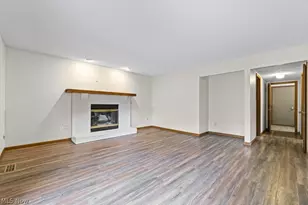 315 Valley Brook Oval, Hinckley, OH 44233 - Photo 9
