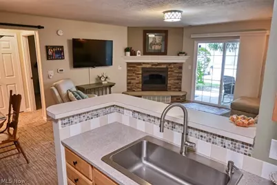 3395 Lenox Village Drive #148, Fairlawn, OH 44333 - Photo 5