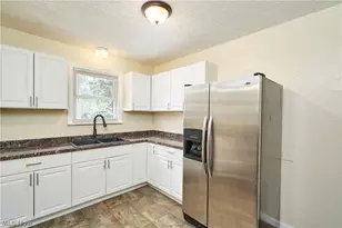 1250 Herberich Ave, Akron, OH 44301 - Photo 7