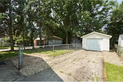 1250 Herberich Avenue, Akron, OH 44301 - Photo 15