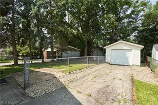 1250 Herberich Ave, Akron, OH 44301 - Photo 15