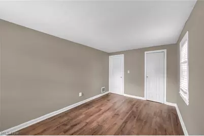 86 Washington Avenue, Cuyahoga Falls, OH 44221 - Photo 25