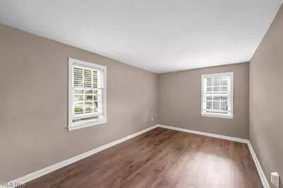 86 Washington Avenue, Cuyahoga Falls, OH 44221 - Photo 23
