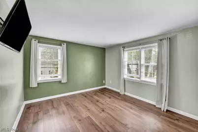 86 Washington Avenue, Cuyahoga Falls, OH 44221 - Photo 29