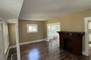 1101 Laurel Ave, Akron, OH 44307 - Photo 5