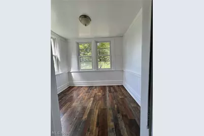 1101 Laurel Avenue, Akron, OH 44307 - Photo 7