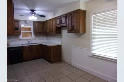 1486 Hammel Street, Akron, OH 44306 - Photo 5