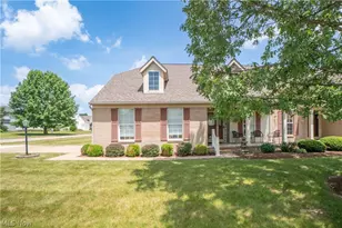 1643 Southpointe Cir NE, Canton, OH 44714 - Photo 1
