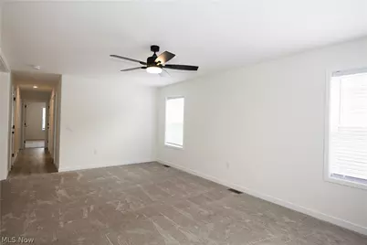 156 E Channel Street, Newark, OH 43055 - Photo 9
