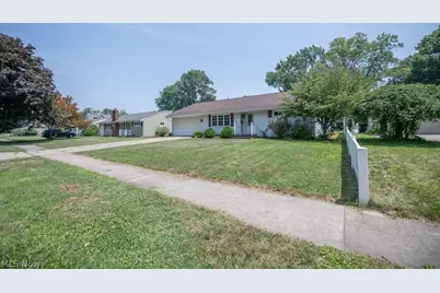 129 S James Street, Dover, OH 44622 - Photo 5