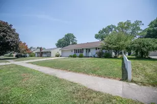 129 S James St, Dover, OH 44622 - Photo 5