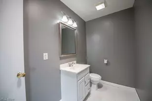 129 S James St, Dover, OH 44622 - Photo 37