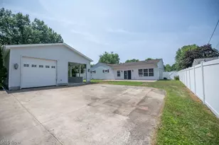 129 S James St, Dover, OH 44622 - Photo 7