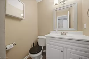 2059 Carlile Dr, Uniontown, OH 44685 - Photo 15