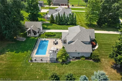 49820 Greystone Drive, Amherst, OH 44001 - Photo 43