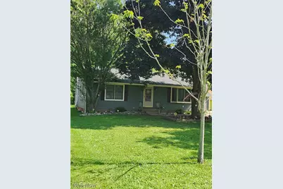 306 E Beech Street, Alliance, OH 44601 - Photo 1