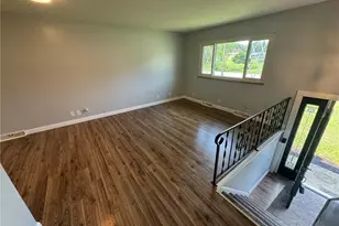 1168 Everbright Dr, Uniontown, OH 44685 - Photo 3
