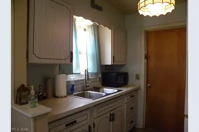 15727 Mina Avenue, Loveland, OH 44135 - Photo 11