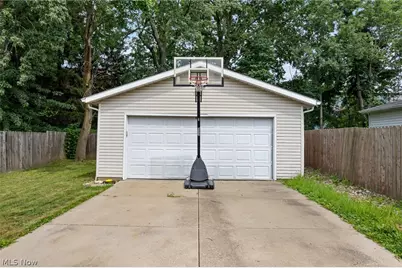 2483 Clara Street, Cuyahoga Falls, OH 44221 - Photo 29