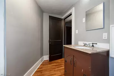 888 Harrison Avenue, Akron, OH 44314 - Photo 13