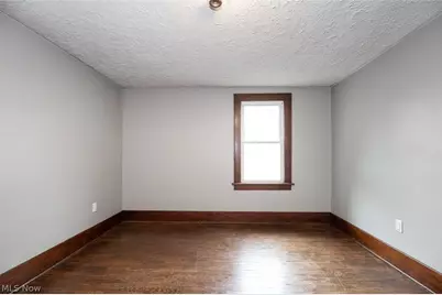 888 Harrison Avenue, Akron, OH 44314 - Photo 15