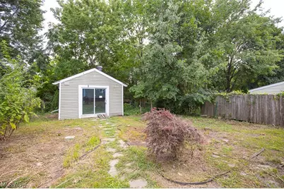 888 Harrison Avenue, Akron, OH 44314 - Photo 23