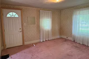 1644 W Mahoning Trumbull Co Line Rd, Mineral Ridge, OH 44440 - Photo 9