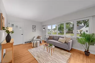 2330 21st St, Cuyahoga Falls, OH 44223 - Photo 5