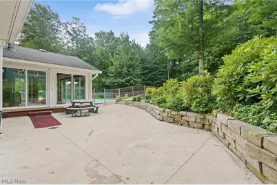 4290 Woodedge Boulevard, New Franklin, OH 44319 - Photo 7