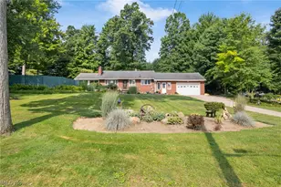 4290 Woodedge Blvd, New Franklin, OH 44319 - Photo 3