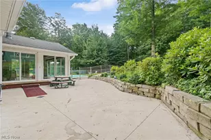 4290 Woodedge Blvd, New Franklin, OH 44319 - Photo 7
