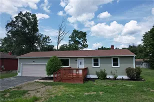 17964 Glendale Ave, Lake Milton, OH 44429 - Photo 3