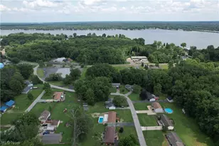 17964 Glendale Ave, Lake Milton, OH 44429 - Photo 33