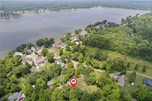 1499 Beachview Dr, Lake Milton, OH 44429 - Photo 9
