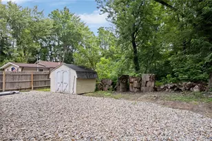 1499 Beachview Dr, Lake Milton, OH 44429 - Photo 7