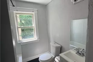 11913 Cromwell Ave, Loveland, OH 44120 - Photo 7