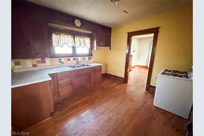 2426 Shirley Road, Youngstown, OH 44502 - Photo 11