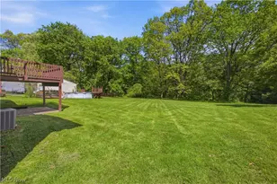 2426 Shirley Rd, Youngstown, OH 44502 - Photo 29