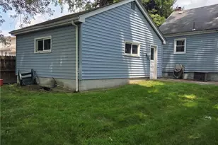 239 Gladstone St, Campbell, OH 44405 - Photo 3
