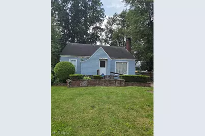 239 Gladstone Street, Campbell, OH 44405 - Photo 1