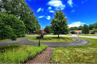 4605 Frazer Avenue NW, Canton, OH 44709 - Photo 3