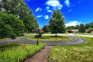 4605 Frazer Ave NW, Canton, OH 44709 - Photo 3