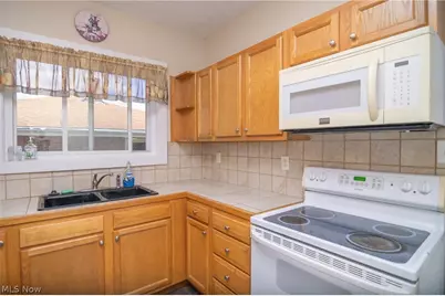 616 Buena Vista Boulevard, Steubenville, OH 43952 - Photo 9