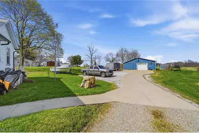11275 Orrville Street NW, Massillon, OH 44647 - Photo 3