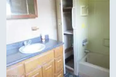 268 S Wisconsin Avenue, Wellston, OH 45692 - Photo 9