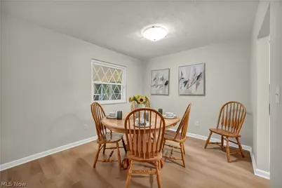 509 Silver Meadows Boulevard, Kent, OH 44240 - Photo 9