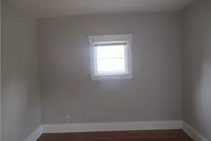 2080 Halstead Ave, Oakwood, OH 44107 - Photo 9