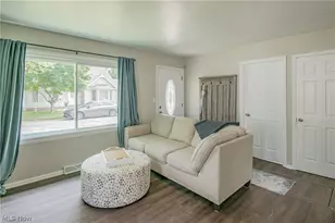 908 Hayes Ave, Willoughby, OH 44094 - Photo 9