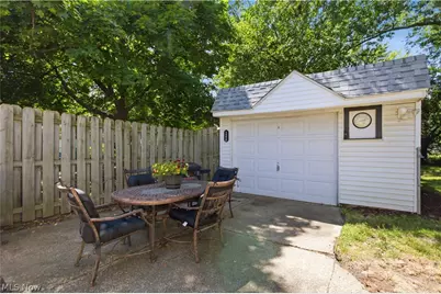240 Moore Road, Avon Lake, OH 44012 - Photo 31